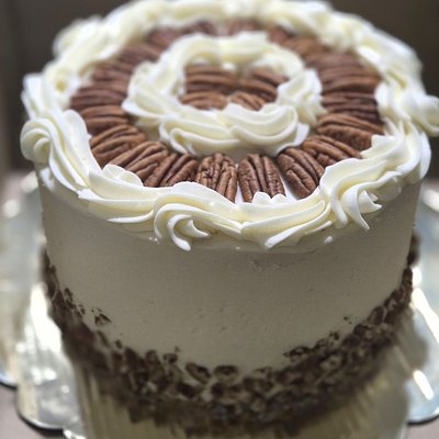 Classic 2-Layer Cakes  Size 8 Inch 
