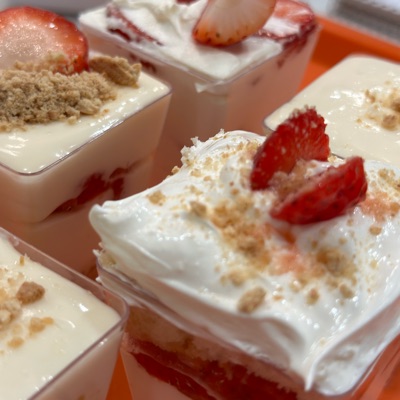 Mini Dessert Cups (Dozen)