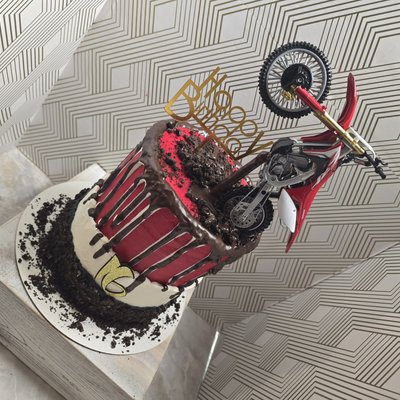 Quadruple Layer Mud And Dirt Cake