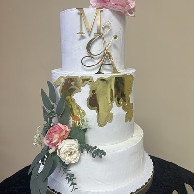 Custom Wedding Cake 