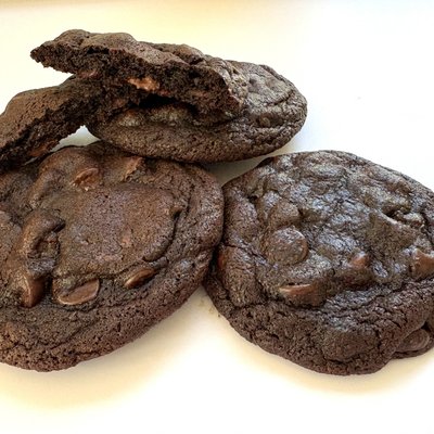 Triple Chocolate Chip Cookie
