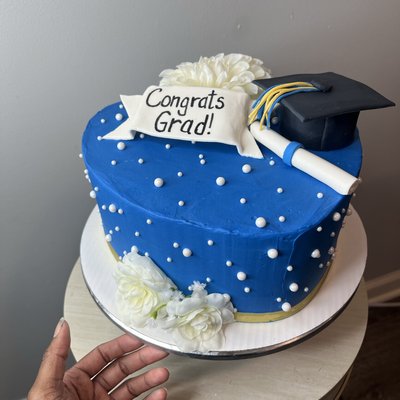 8” Heart Cake