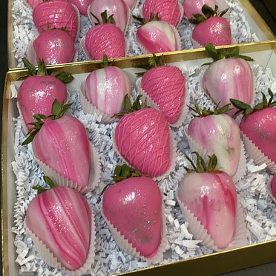 Chocolate Dipped Strawberries 