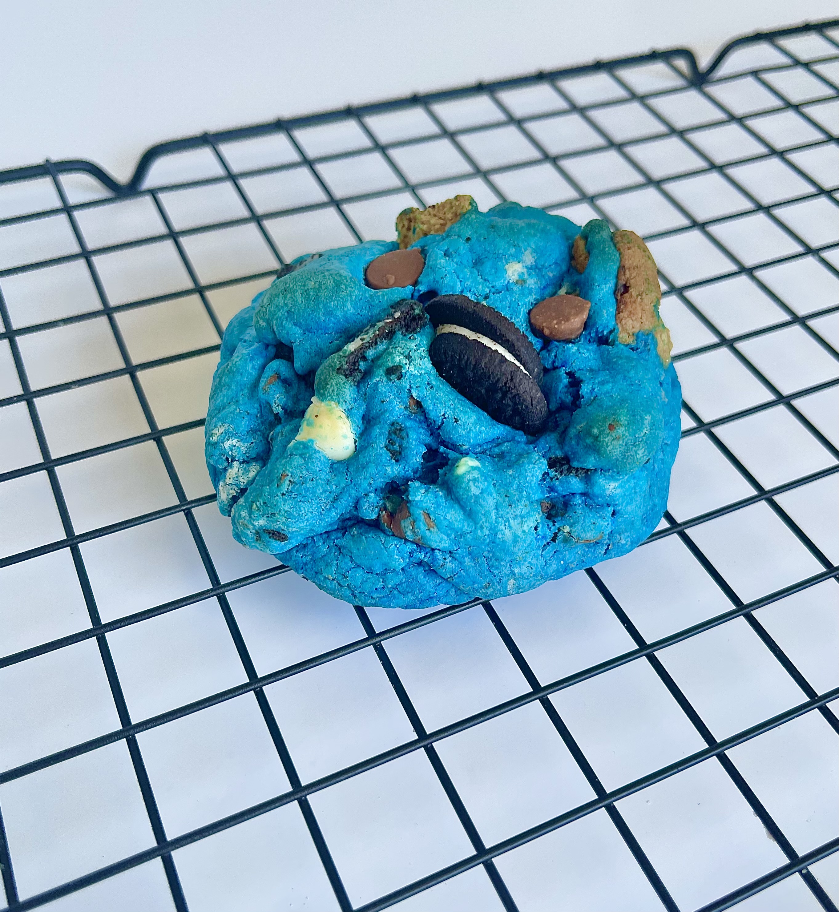 Giant Cookie Monster Cookies