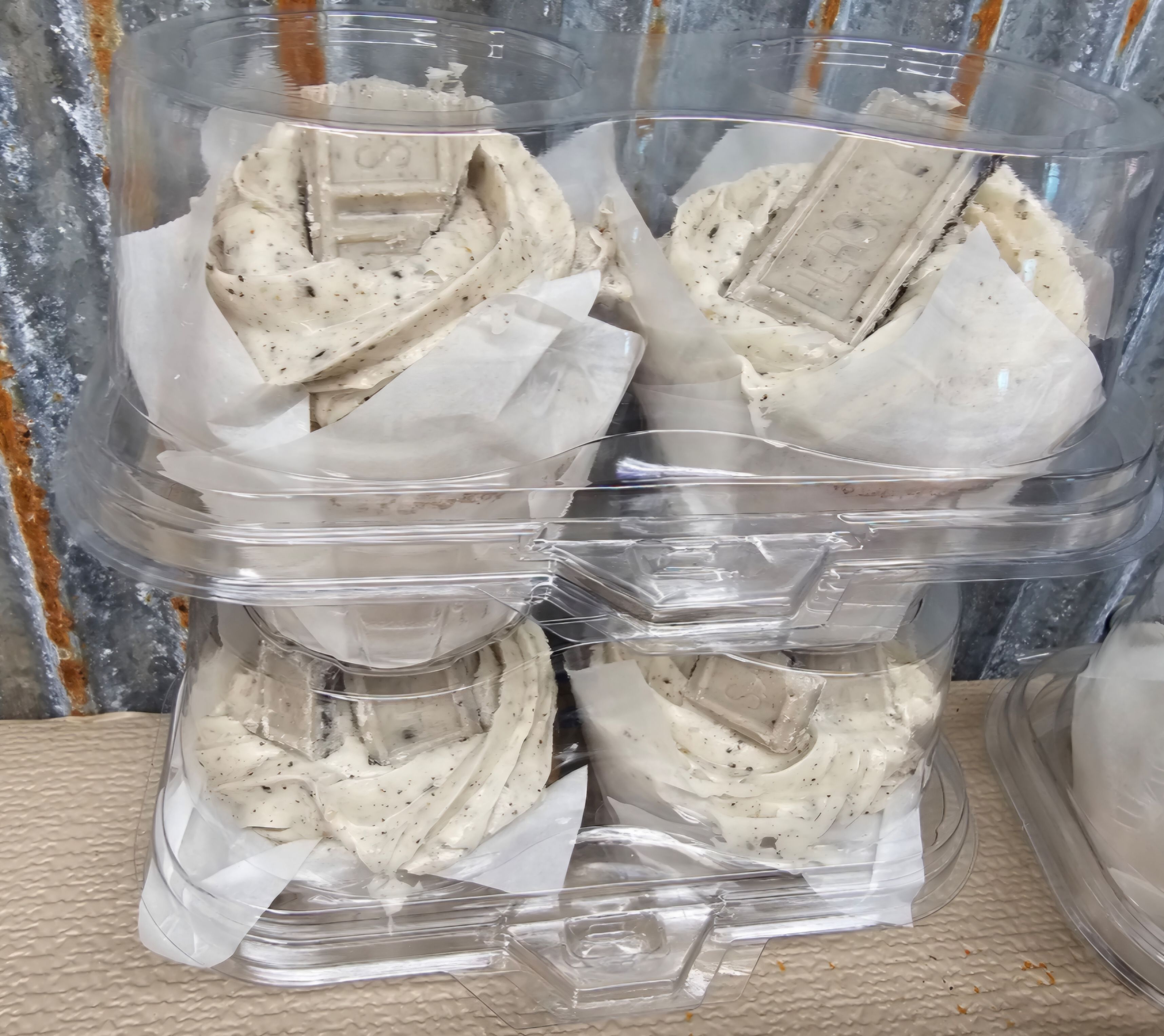 2 Pack Cupcakes Your Choice Flavors 