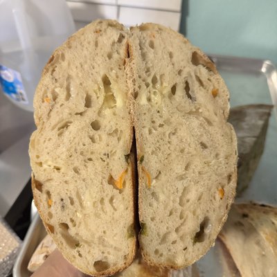 Jalapeño Habanero Mozzarella Boule