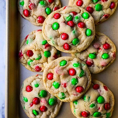 Single • M&M Christmas Chocolate Chip