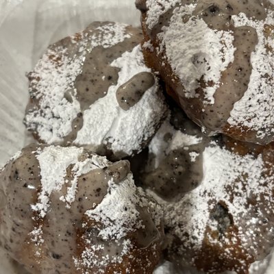 Deep Fried Oreos 