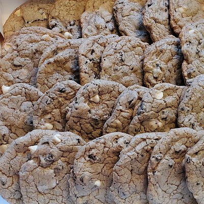 Cookies By The Dozen 