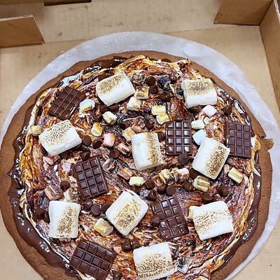 KETO S’MORES SPECIALTY COOKIE PIZZA CAKE