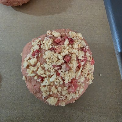 Strawberry Crunch Cookie 1/2 Dozen (6)