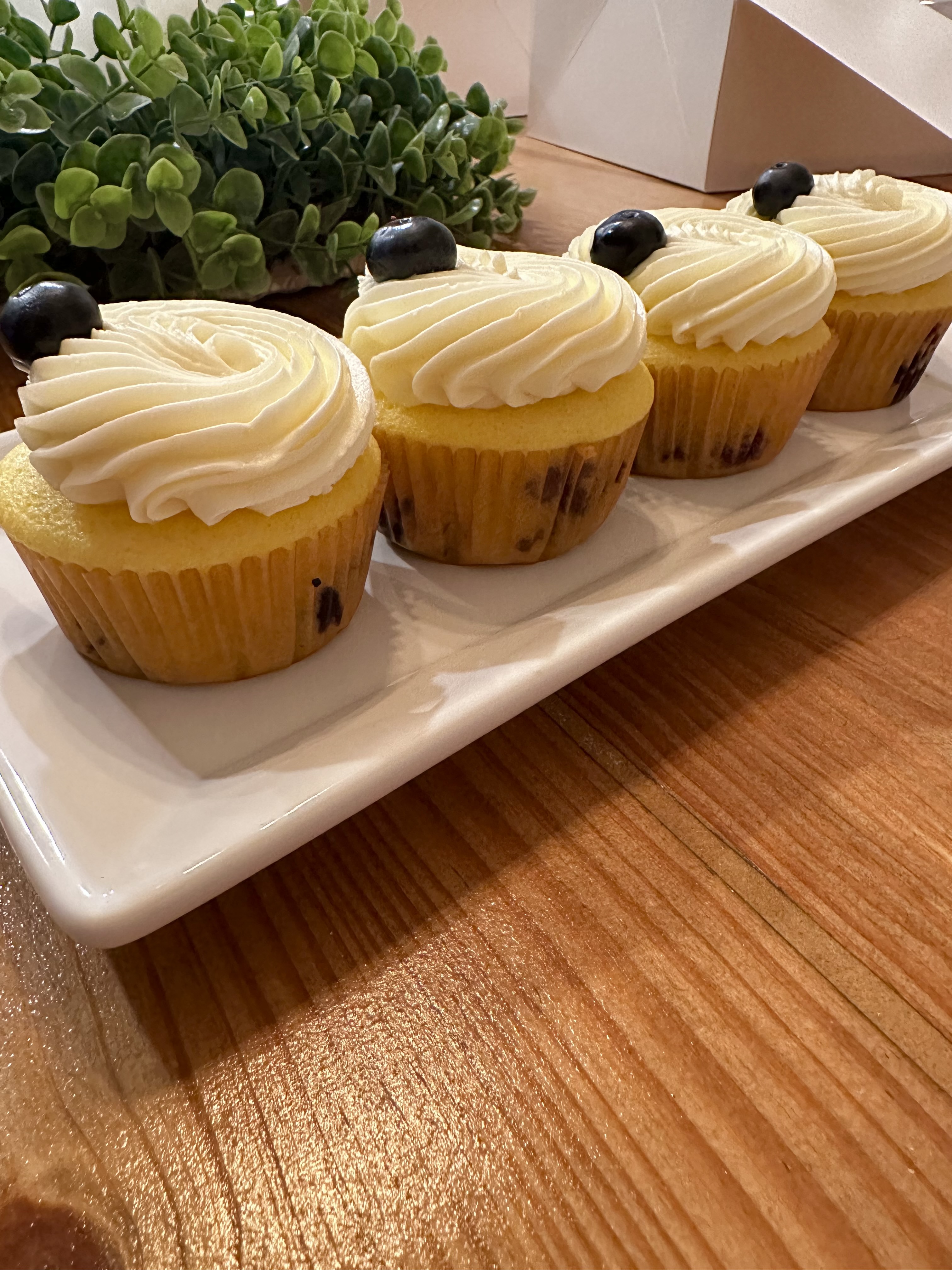 Lemon Blueberry Or Lemon Cupcakes- 12 Count 