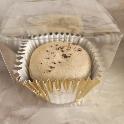 Cookies N' Cream Macaron 