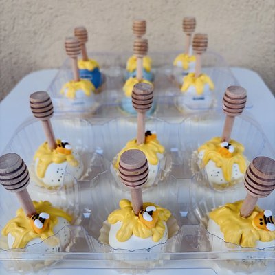 Custom Cake Pops Or Rice Crispy Treats (per dozen)
