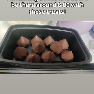Single Piece Dubai Chocolate Bonbon