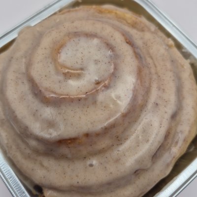 Single Cinnamon Roll With Cinnamon Icing