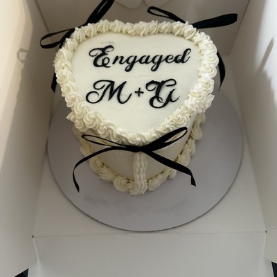 6” Heart Cake 