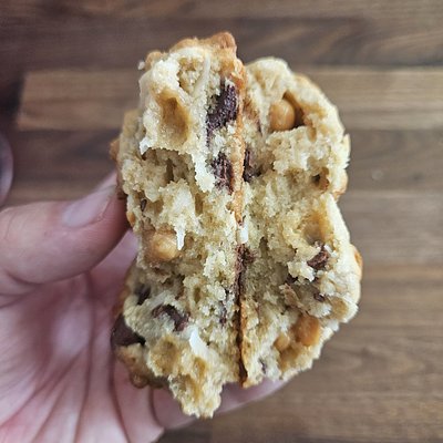 Coconut Carmel Chocolatechip Sourdough Cookies- 6 Count (4 Oz Each)
