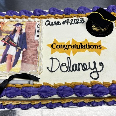 Graduation Picture Cake . Half Sheet 