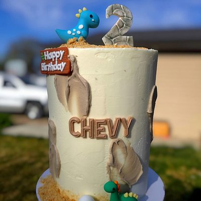 Vintage Style Faux Cake