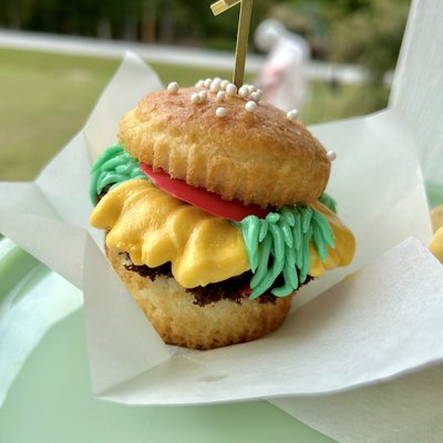 Burger Cupcakes