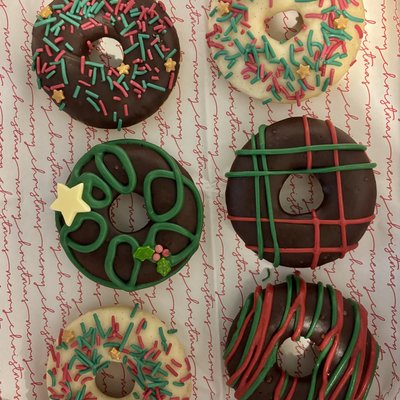 Deluxe Dozen Donuts