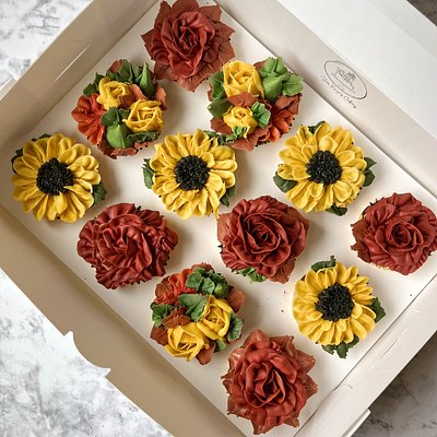 Floral Cupcakes 