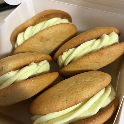 Key Lime Whoopie Pie