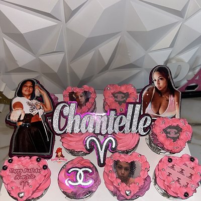 Custom Cupcakes (Custom Box Included)