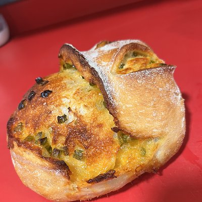 Jalapeño & Cheddar Loaf
