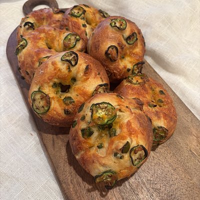 Sourdough Jalapeno Cheddar Bagels