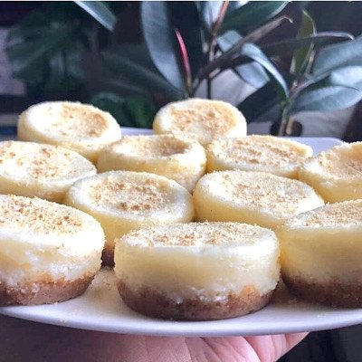 10 Plain Minis