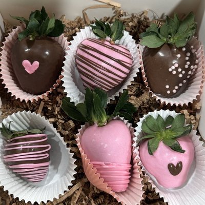 Chocolate Covered Strawberries - Half Dozen
