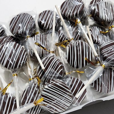 Dozen Cake Pops 