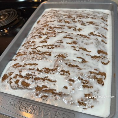 Cinnamon Roll Cake
