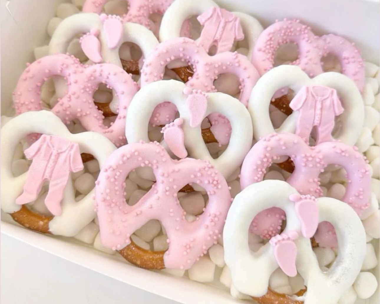 1 Dozen pretzels