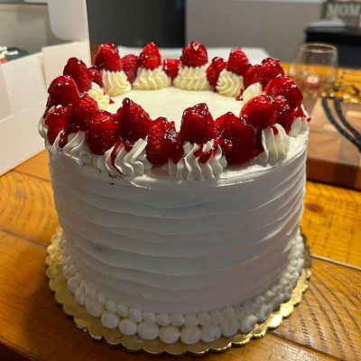 Berry Vanilla Cake