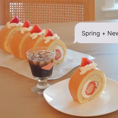 Strawberry Rolled Cakes
