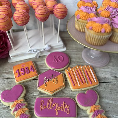 Basic Party Cookies, Cake Pops And Cupcakes