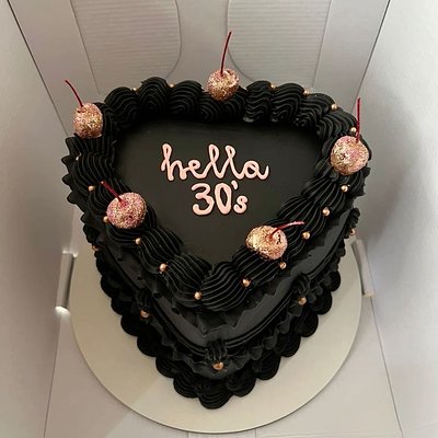 Black Heart Shape  Cake 6 Inch