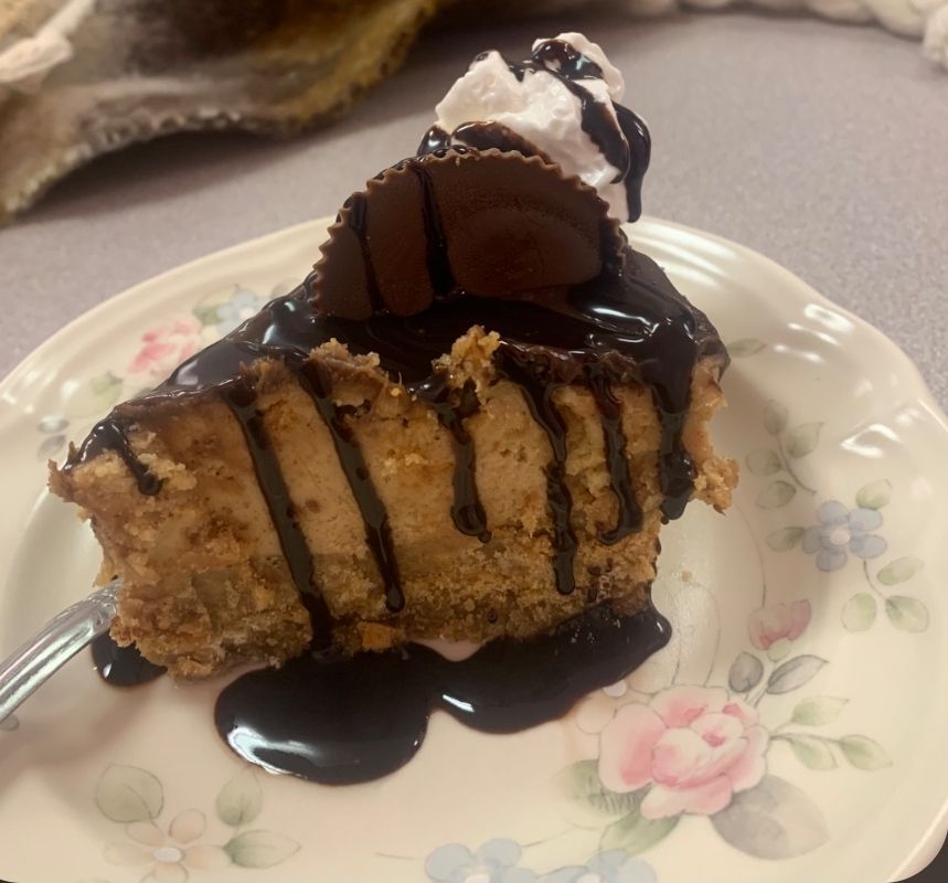 CHOCOLATE PEANUT BUTTER PIE