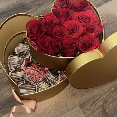 Gold Heart Box With Roses & Strawberries 