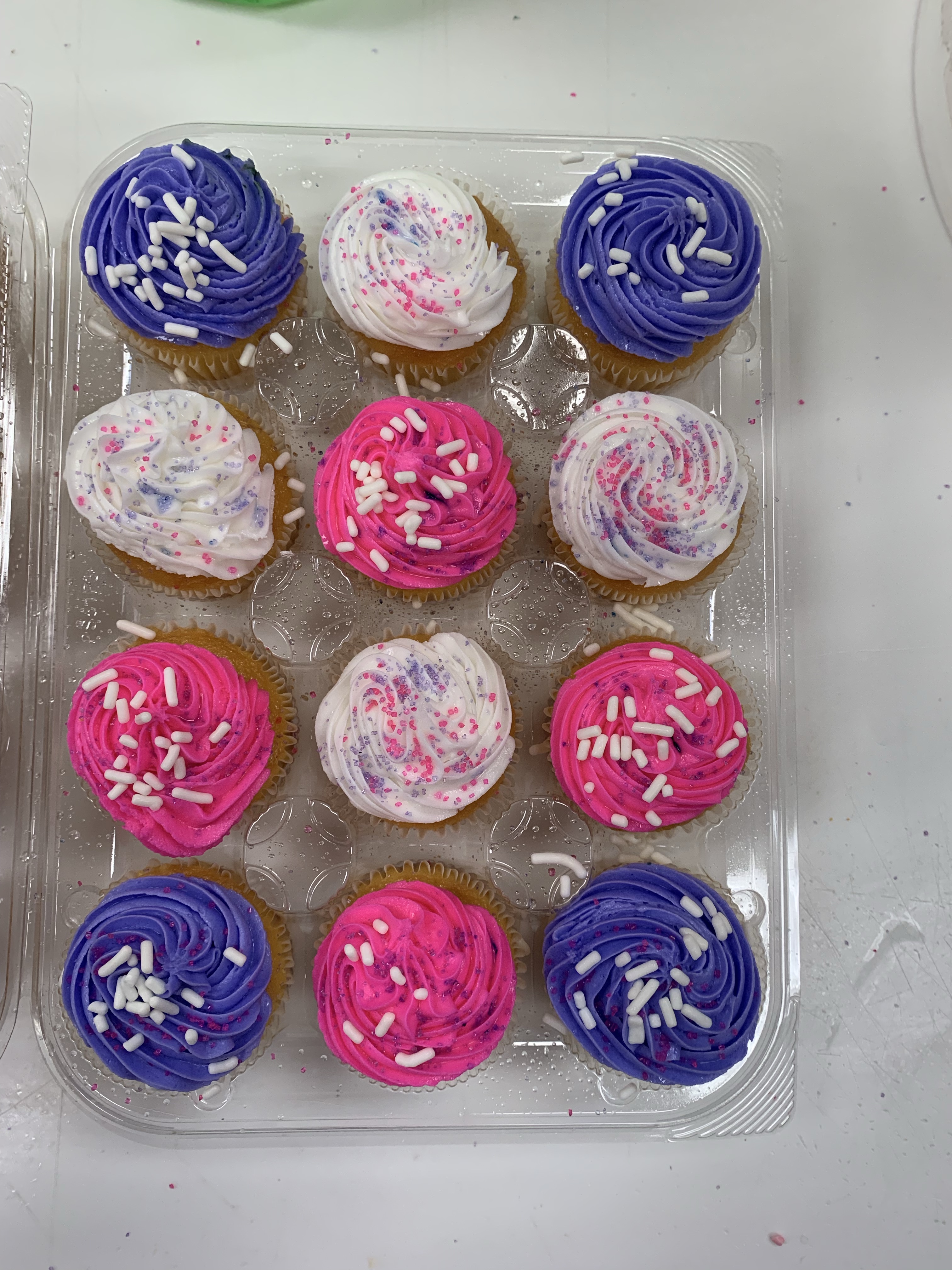 12 Ct Mini Cupcakes