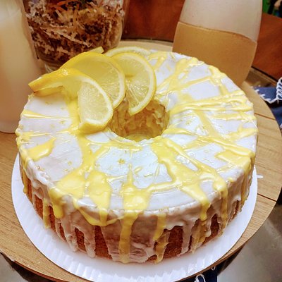 Lemon Delight Pound Cake 