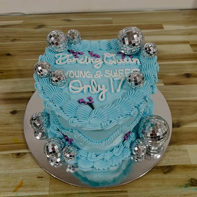 Custom Cakes!! 