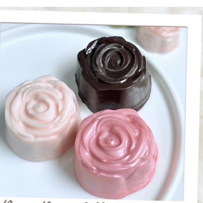  Chocolate Roses Filled With Peanut Butter 
