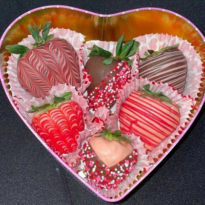 1/2 Dz Chocolate Covered Berries