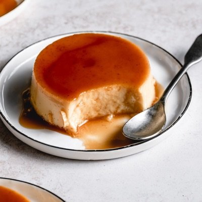 Flan 9” Chocolate , Cheese , Original 