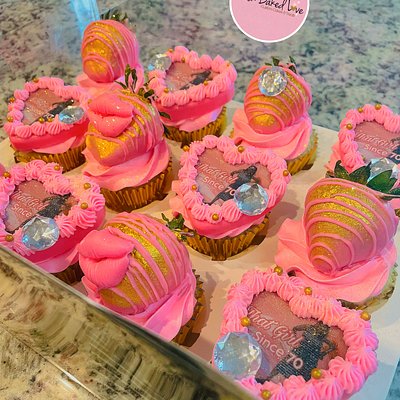 Glam Cupcakes (per dozen)