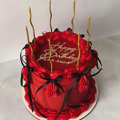 Red And Black  Candles Cake  6 Inches